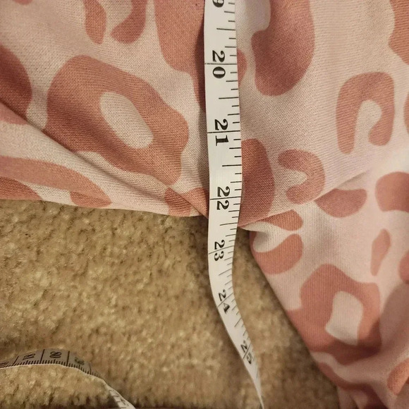 Women's Pink Leopard Zip Up Hoodie Sweatshirt Cropped Jacket Size L #R430 - Picture 4 of 5